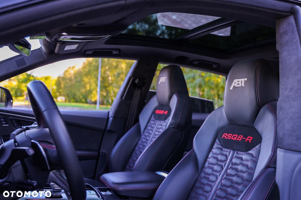 Audi RS Q8 - 12