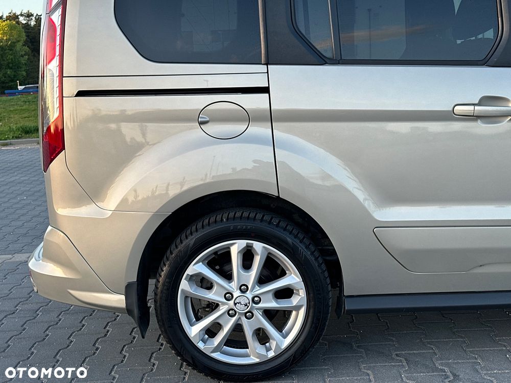 Ford Tourneo Connect 1.5 TDCi Titanium - 10