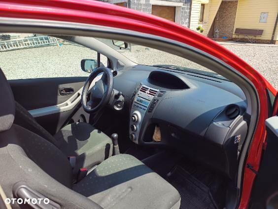 Toyota Yaris 1.0 Terra - 2