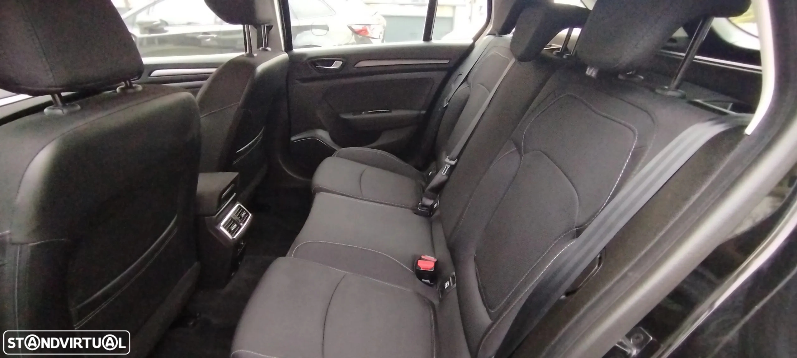 Renault Mégane Sport Tourer 1.6 E-Tech Plug-In Intens - 13