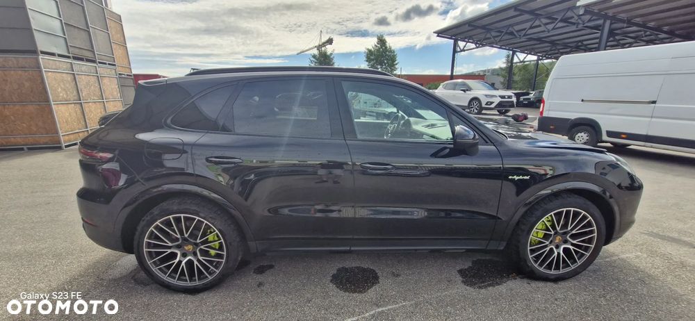 Porsche Cayenne E-Hybrid - 5