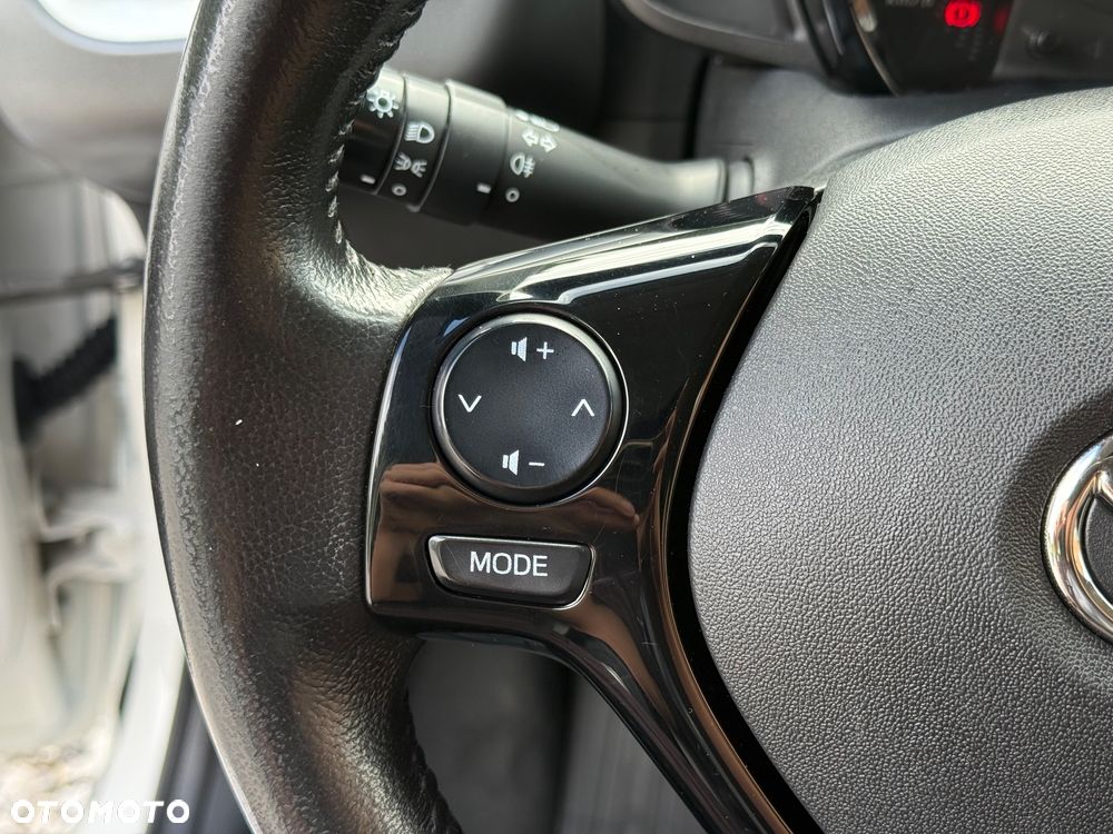 Toyota Aygo x-business - 18