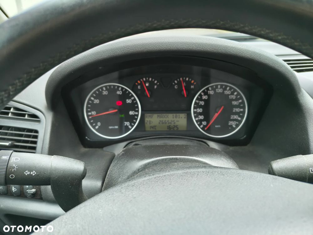 Fiat Croma 1.9 JTD Emotion - 7