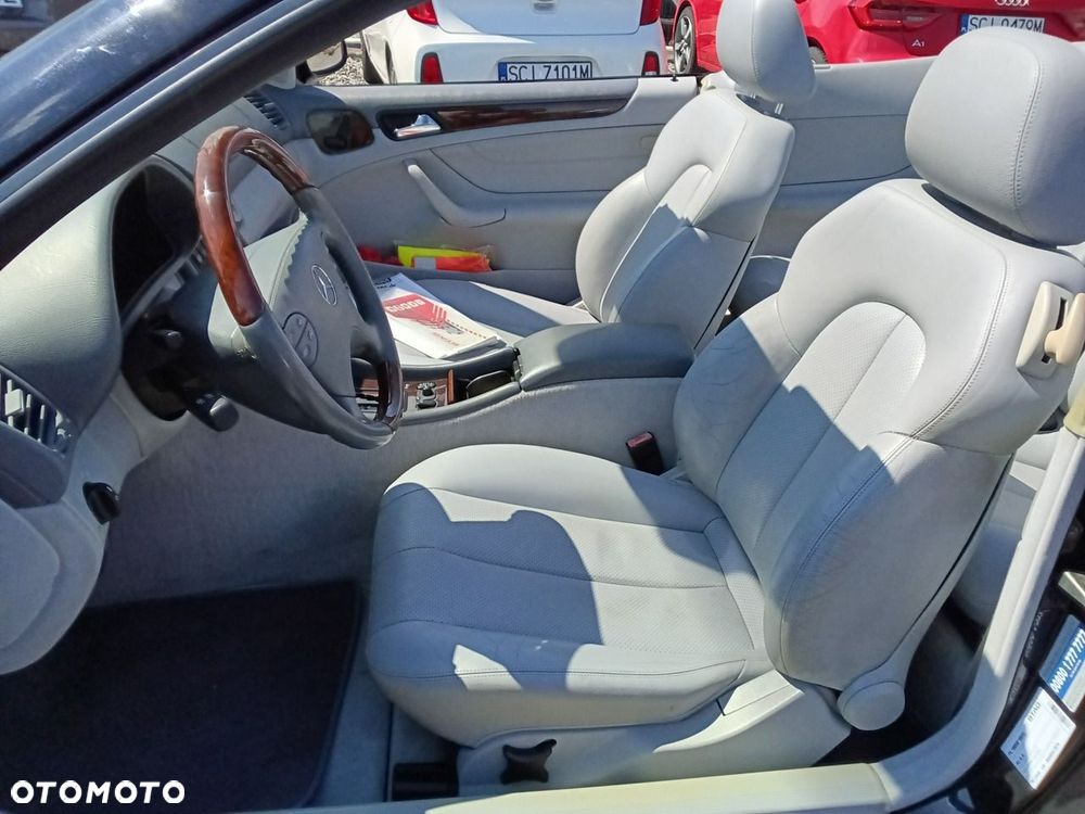 Mercedes-Benz CLK - 17