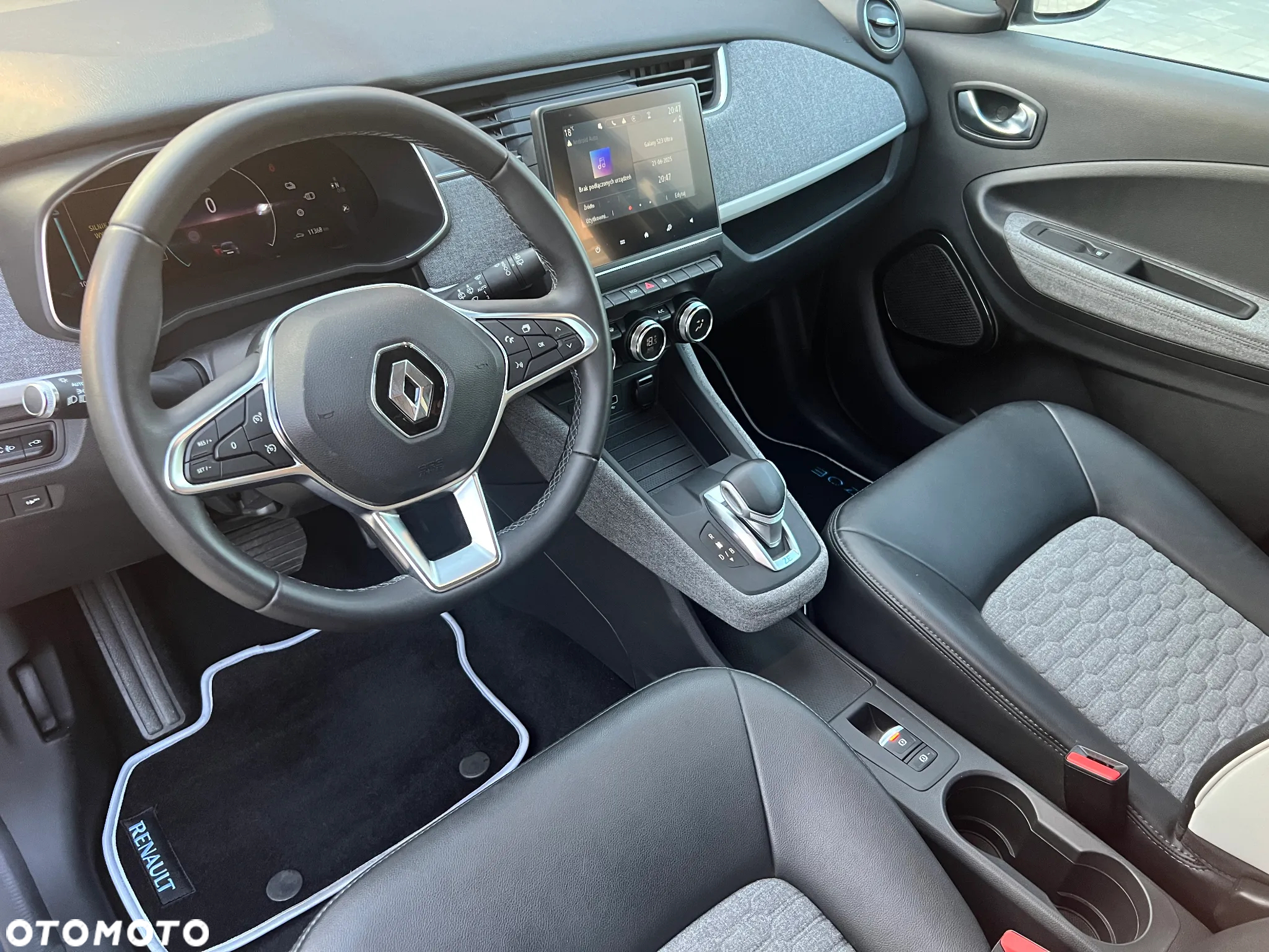 Renault Zoe - 11