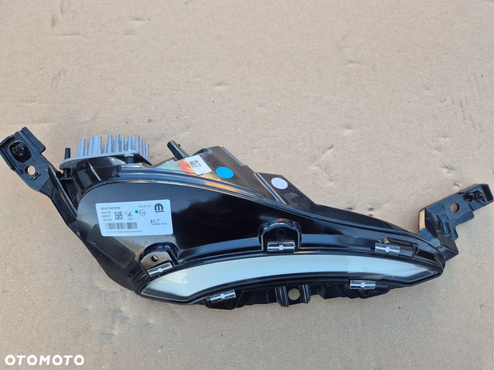 Fiat 500e kierunkowskaz prawy.DRL.LED. 2021-2025Na maskę - 1