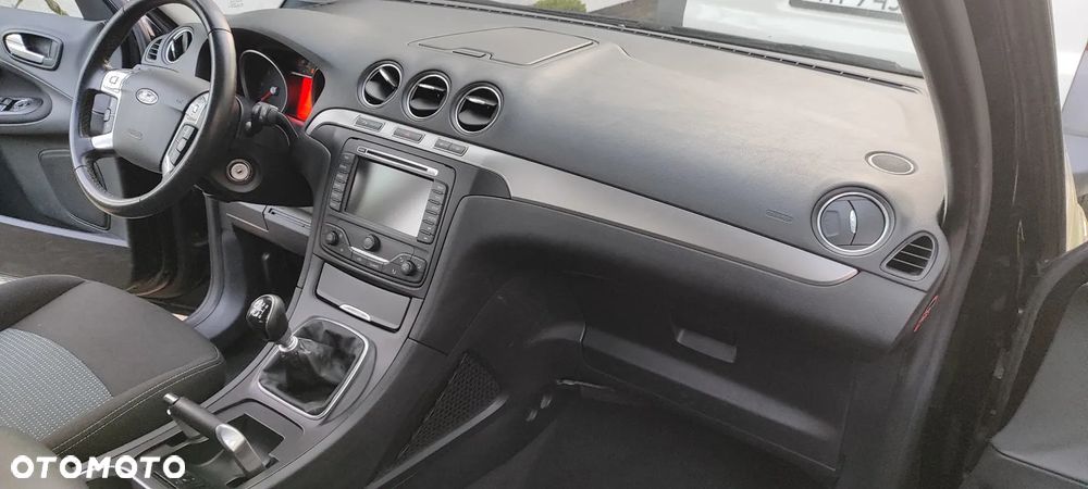 Ford Galaxy - 7