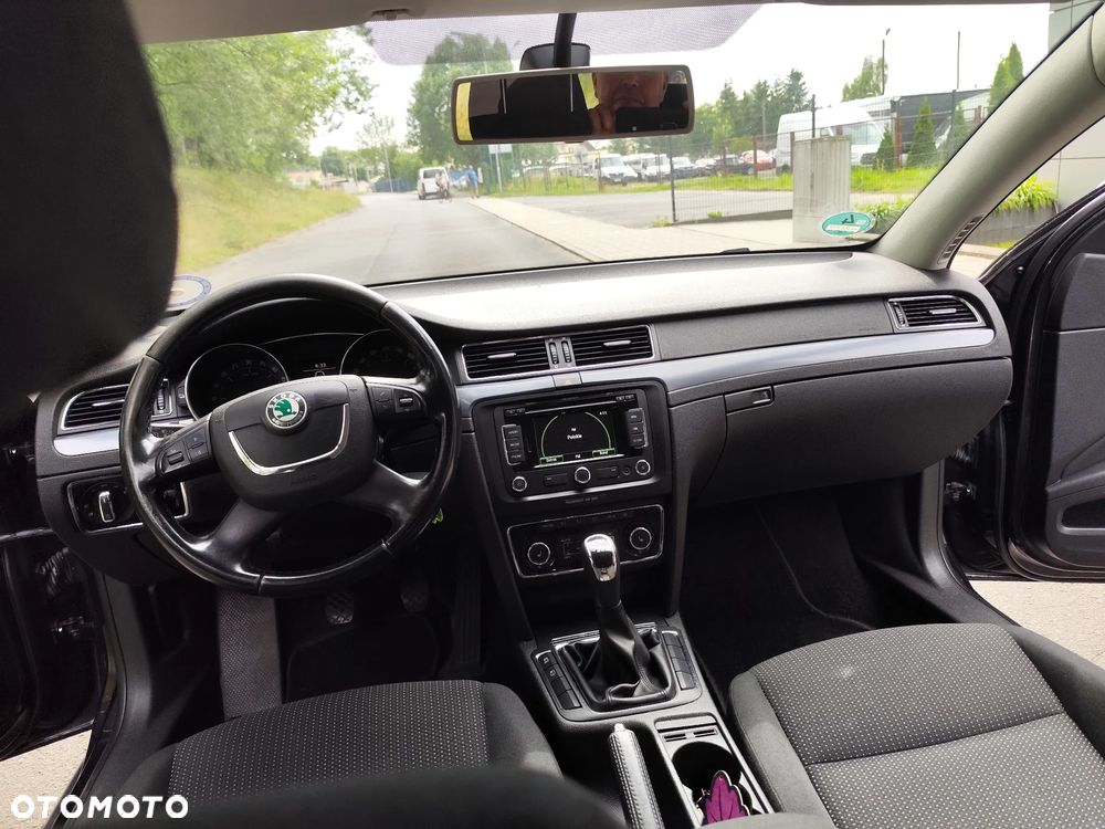 Skoda Superb 2.0 TDI Active - 10