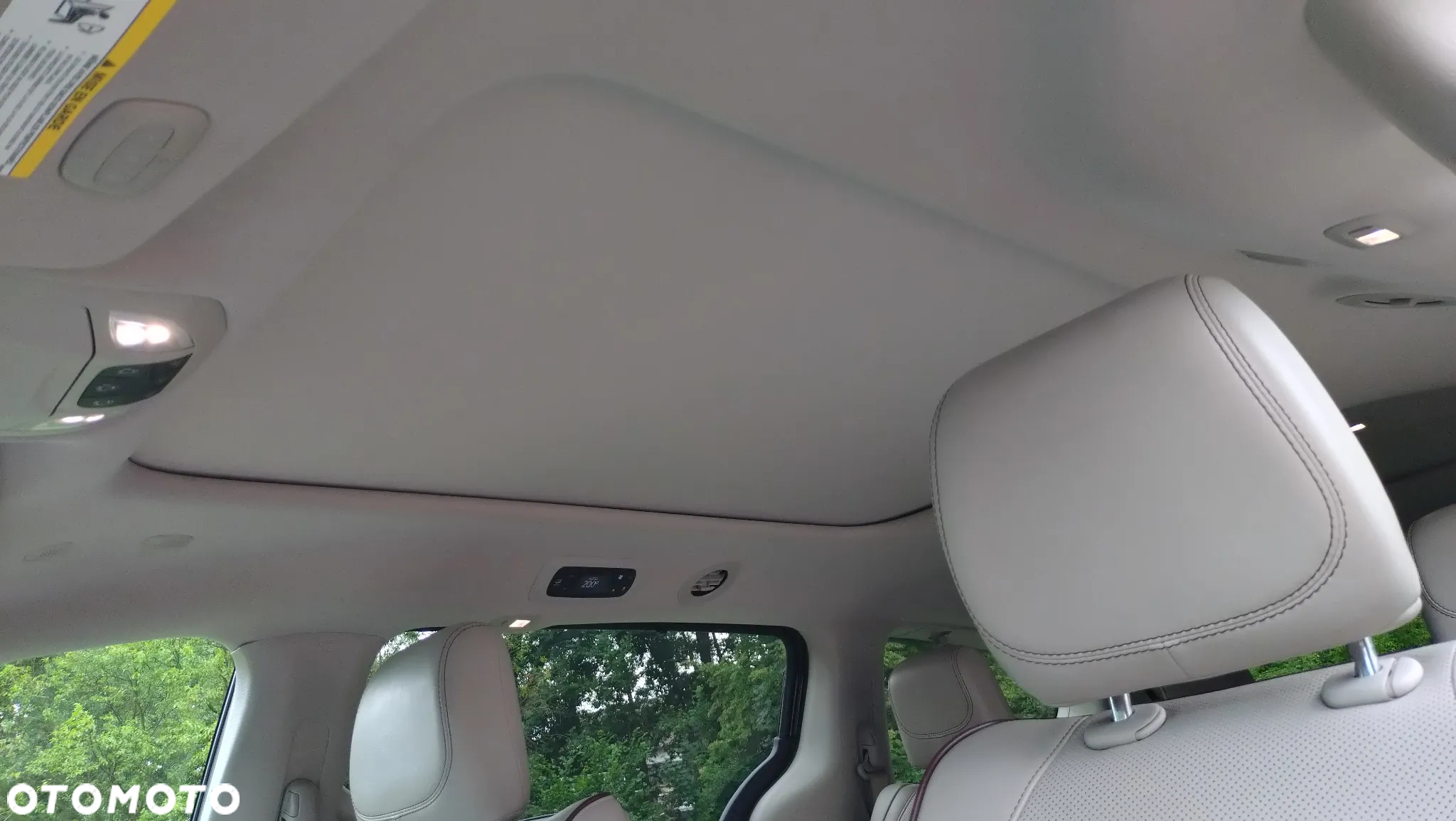 Chrysler Pacifica - 13