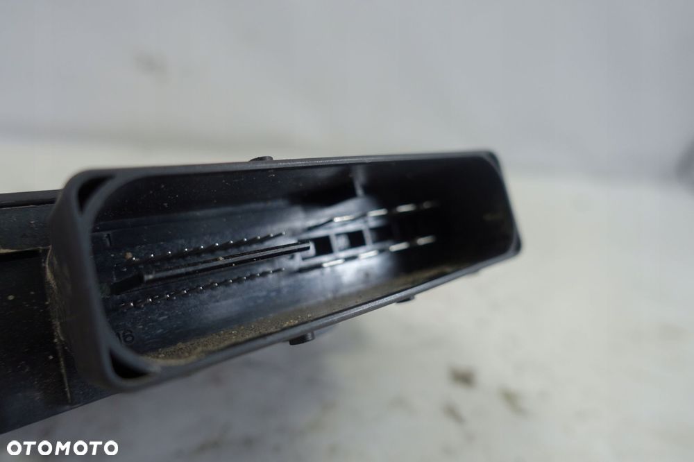 Volvo V70 XC70 III 2.4 D5 MODUŁ PDC sterownik - 3