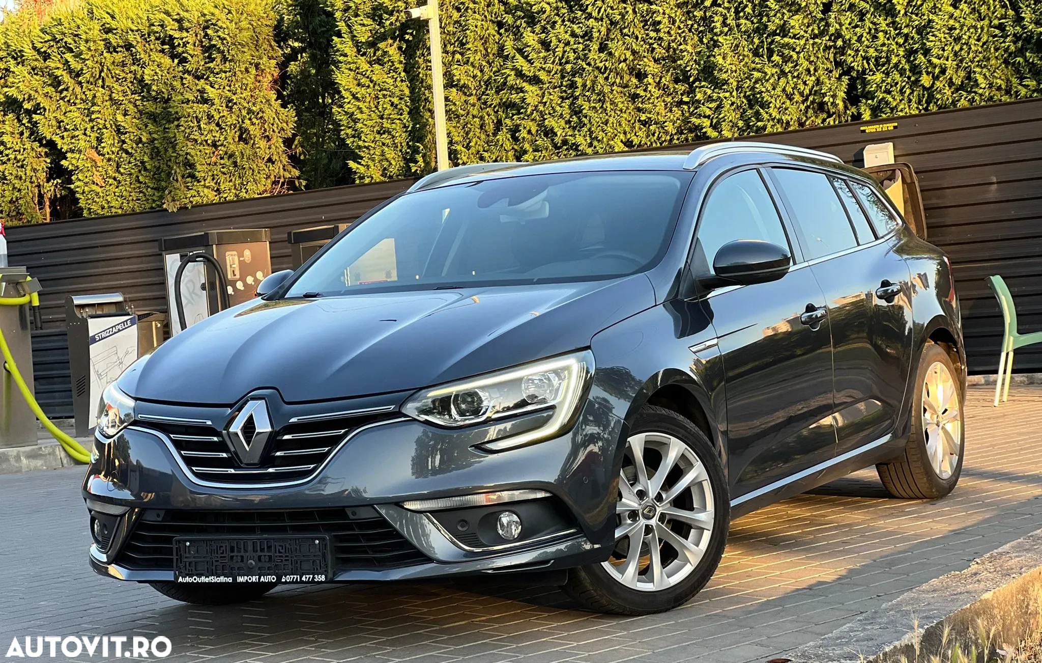 Renault Megane TCe GPF Intens - 2