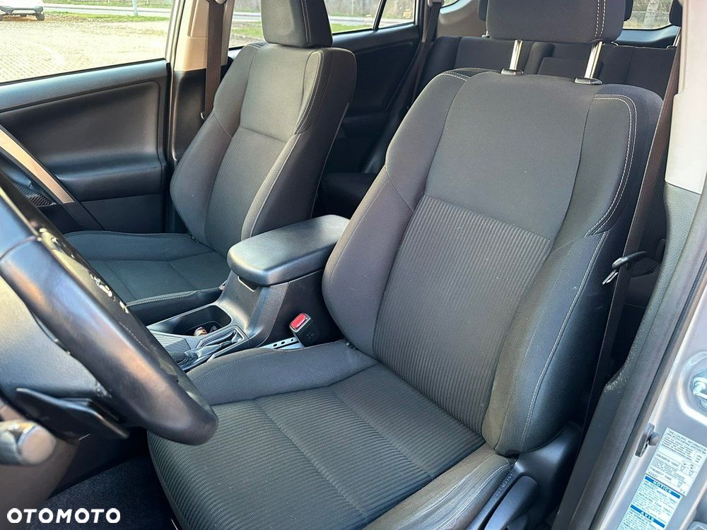 Toyota RAV4 - 18