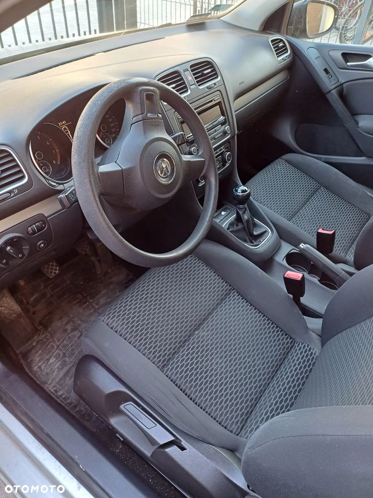 Volkswagen Golf - 14
