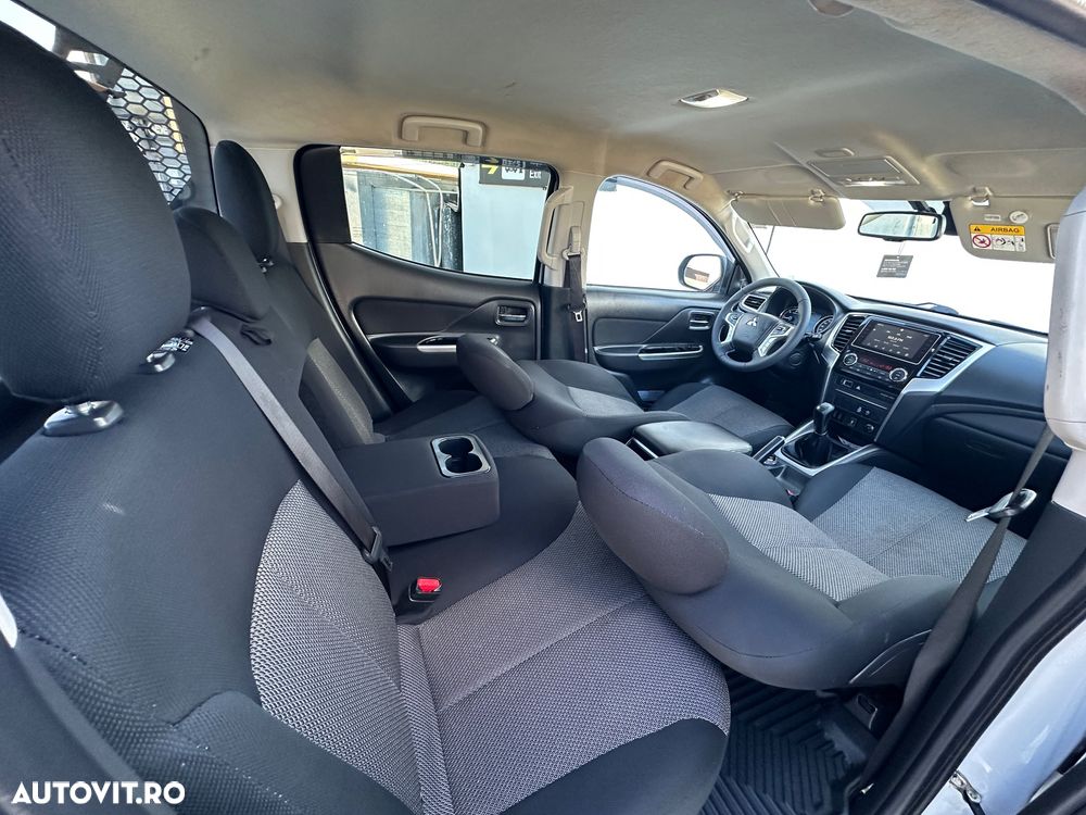 Mitsubishi L200 Double Cab 2.2 DI-D M/T Instyle - 13