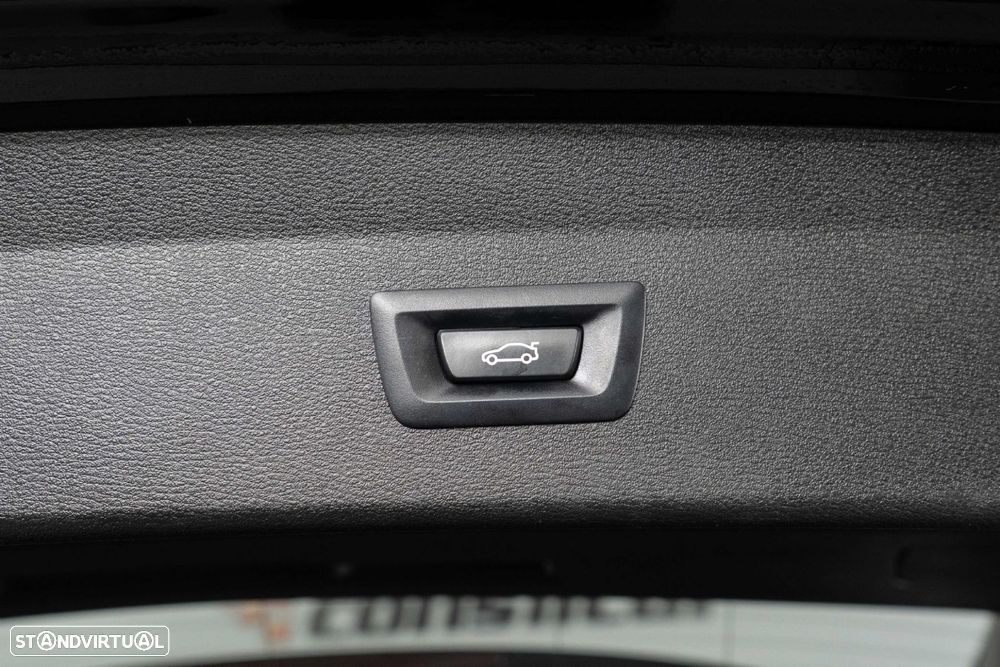 BMW X1 25 e xDrive Corporate Edition - 15