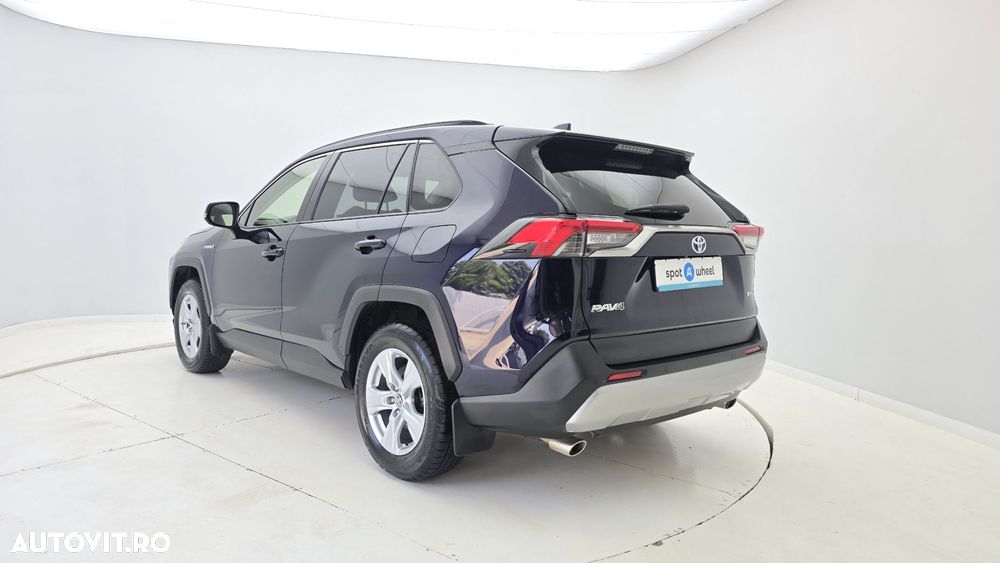 Toyota RAV4 - 6