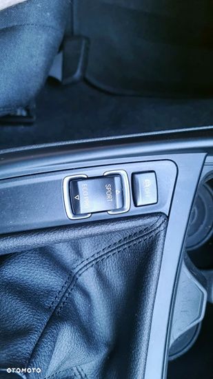 BMW Seria 1 118i Sport Line - 17