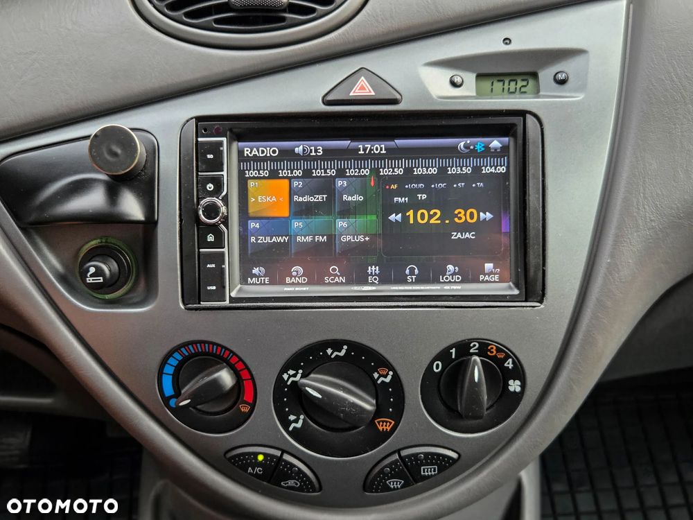 Ford Focus 1.8 Trend - 14