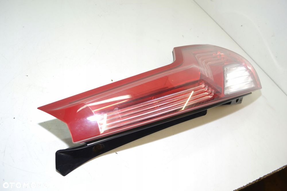 CITROEN C4 PICASSO LAMPA PRAWY TYŁ 00946602 - 4