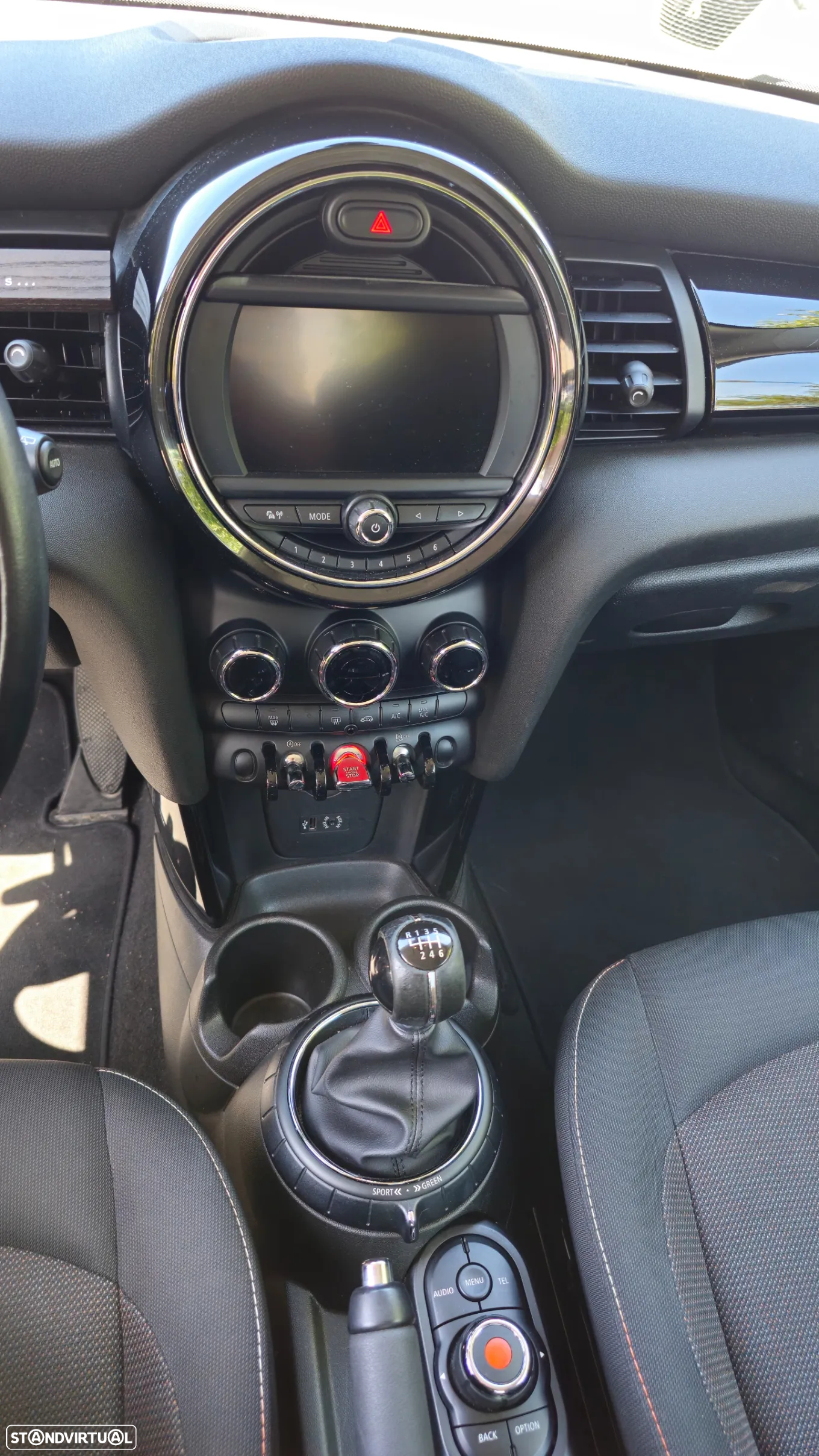 MINI 3 Portas - 11