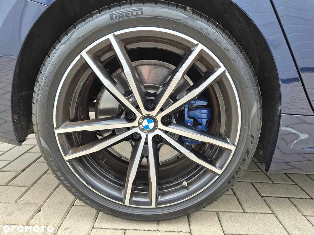 BMW Seria 3 330i xDrive M Sport sport - 25