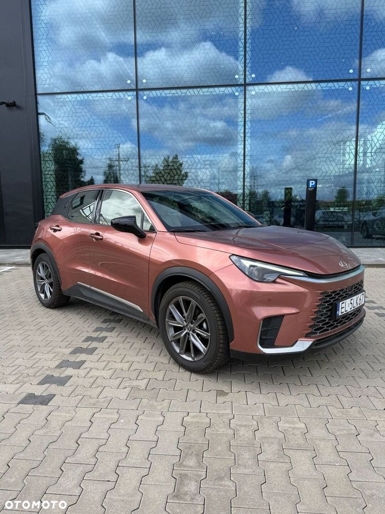 Lexus LBX 1.5 Hybrid Elegant - 2
