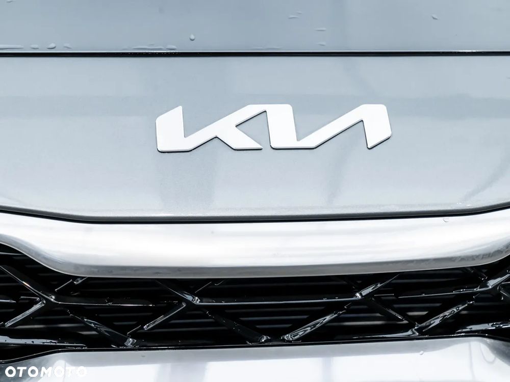 Kia XCeed 1.5 T-GDI Business Line DCT - 14