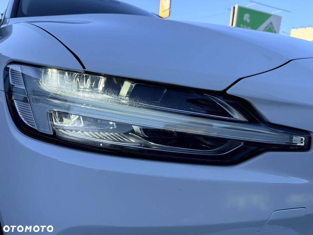 Volvo V60 B3 B Momentum Pro - 25