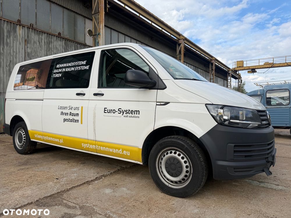 Volkswagen Transporter - 1