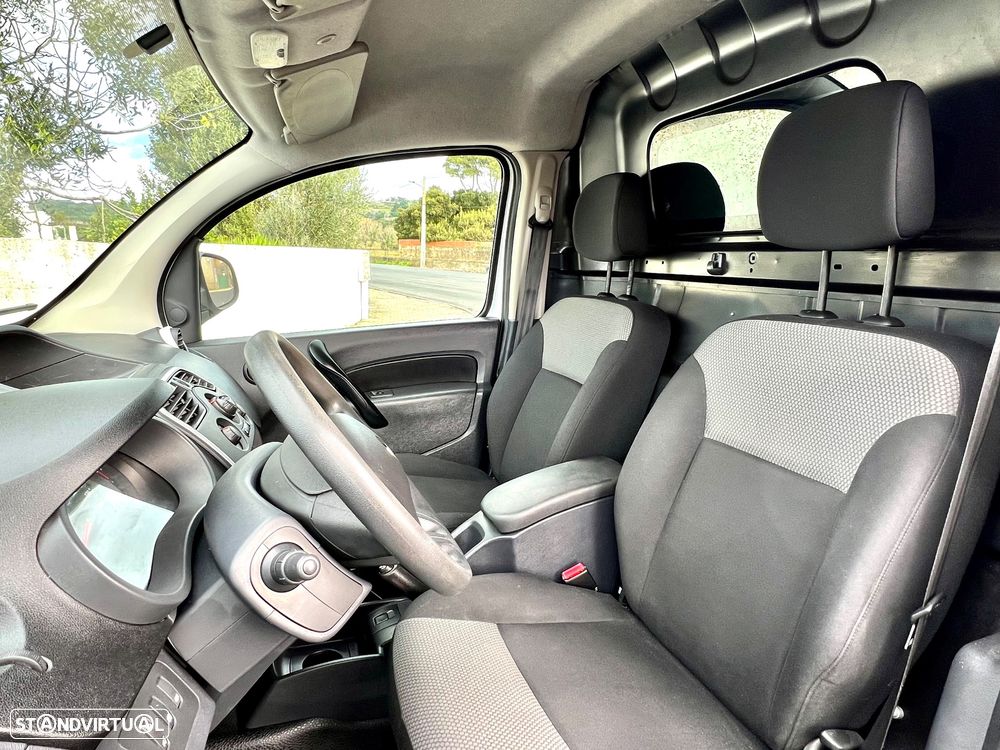 Renault KANGOO 1.5DCI 75cv 3LUG´S AC | IVA DEDUTÍVEL | 1 DONO - 29