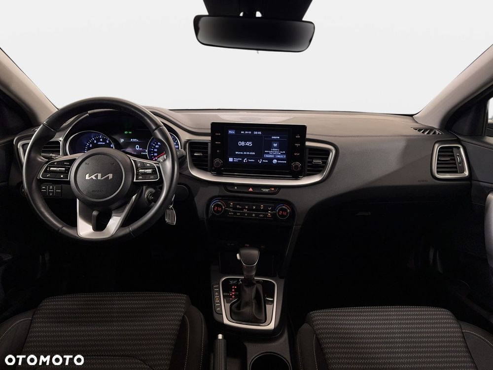 Kia XCeed - 16
