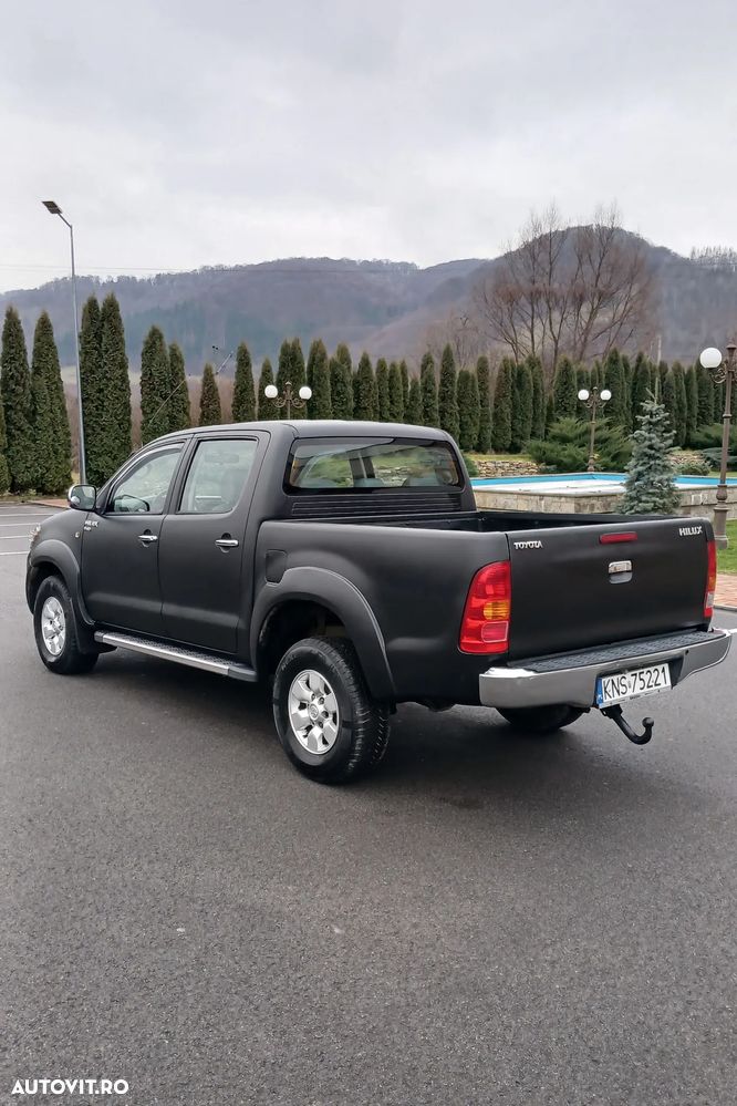 Toyota Hilux - 9