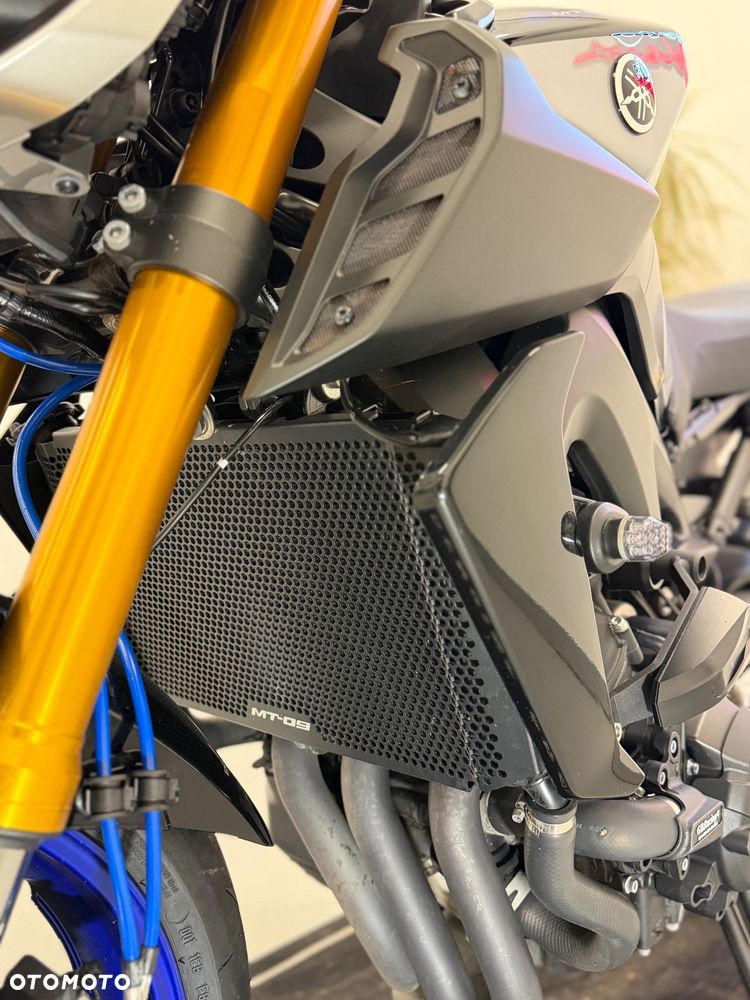 Yamaha MT - 17
