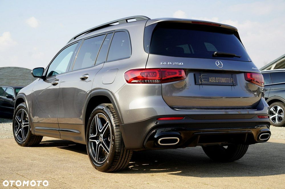 Mercedes-Benz GLB 250 4Matic 8G-DCT AMG Line Advanced Plus - 10