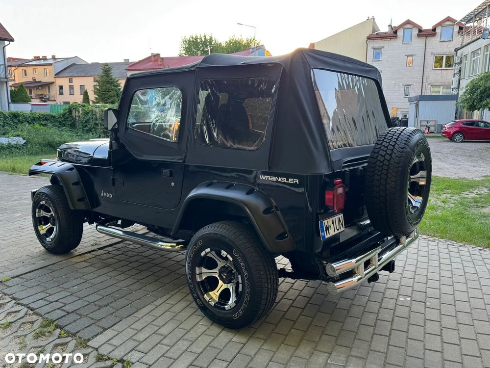 Jeep Wrangler - 7
