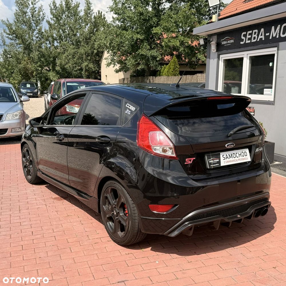 Ford Fiesta - 11