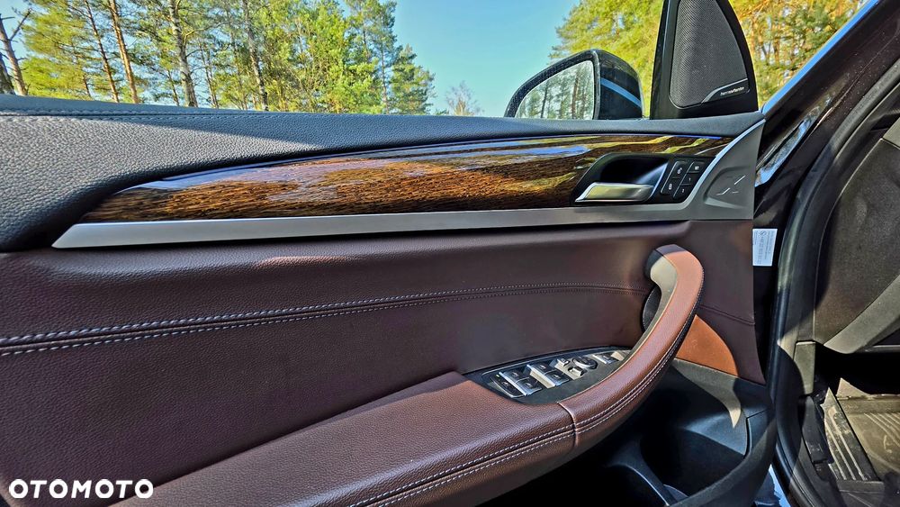 BMW X3 xDrive20d Luxury Line - 22