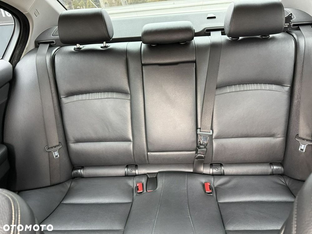 BMW Seria 5 - 29