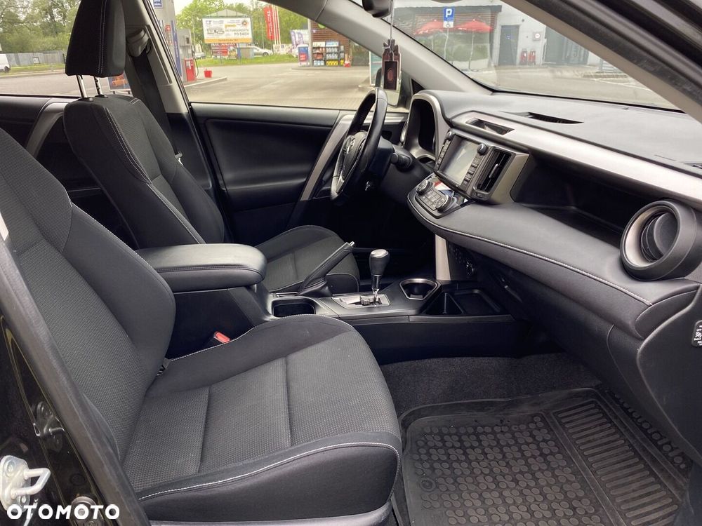 Toyota RAV4 Hybrid Premium 4x2 - 23