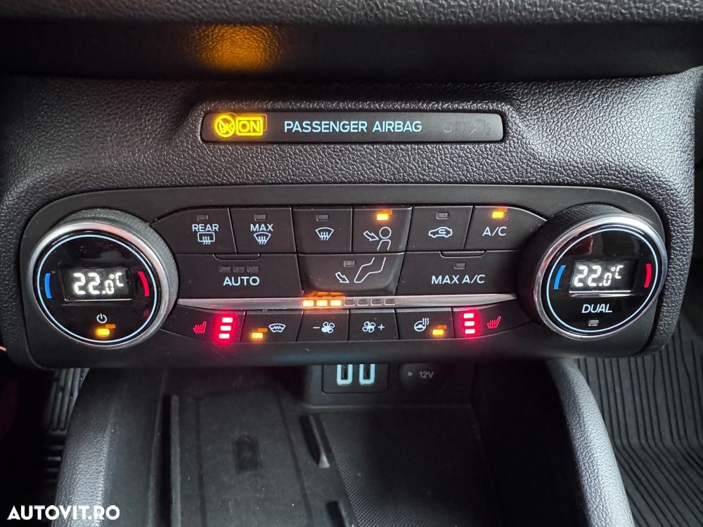 Ford Focus 1.5 EcoBlue Connected - 21