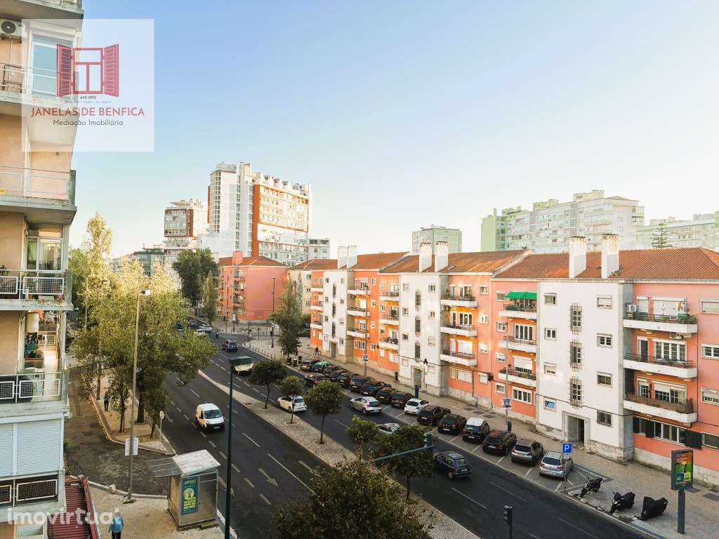 T2 Avª de Roma - c/ varanda, Alvalade - Grande imagem: 4/21