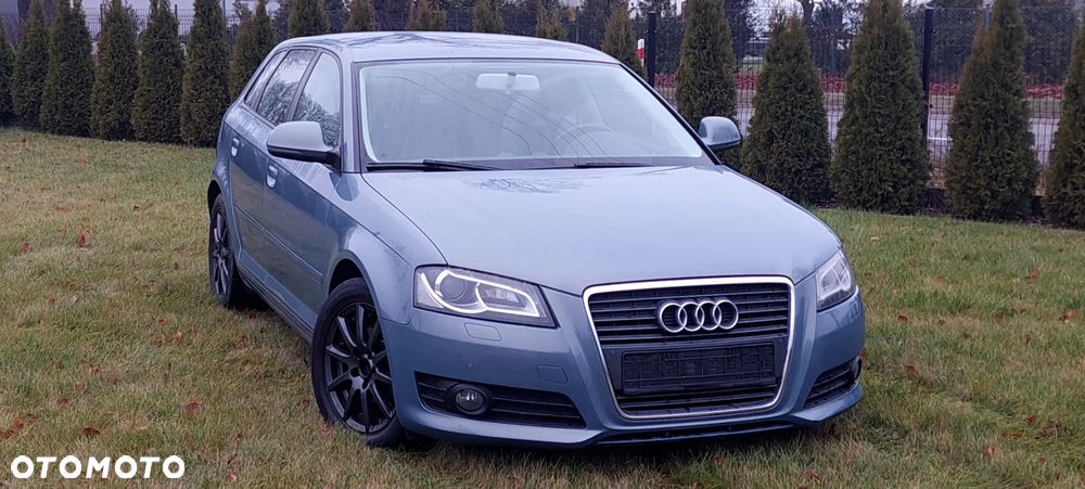 Audi A3 Sportback 2.0 TDI DPF Attraction - 1