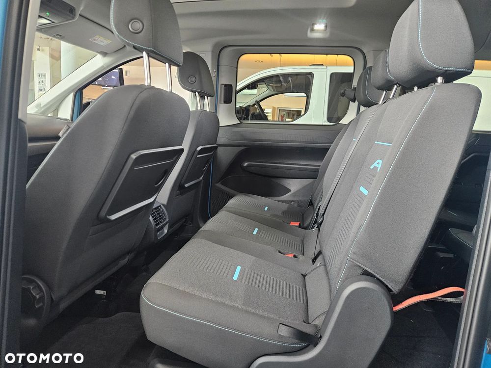 Ford Tourneo Connect Grand - 8