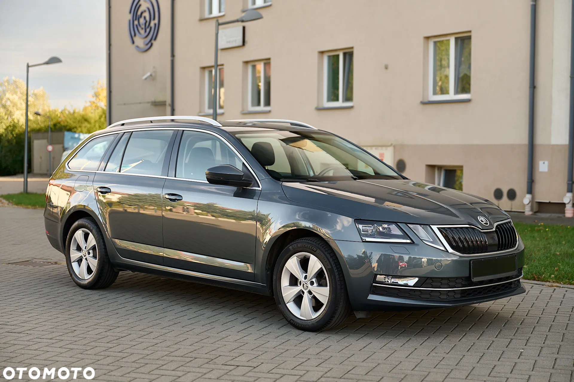 Skoda Octavia Combi 1.6 TDI DSG Ambition - 11
