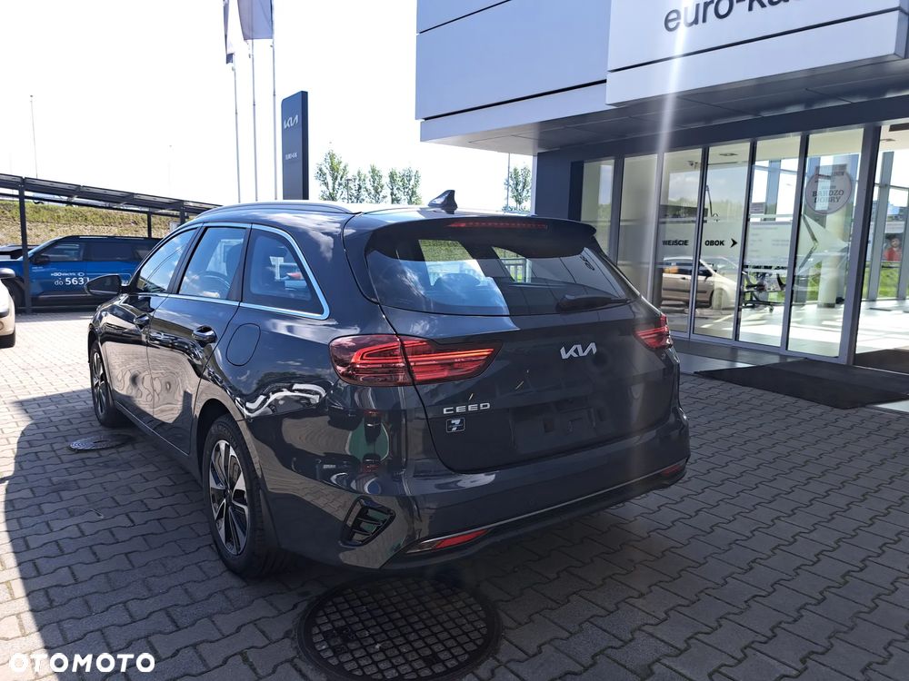 Kia Ceed 1.5 T-GDI M - 8