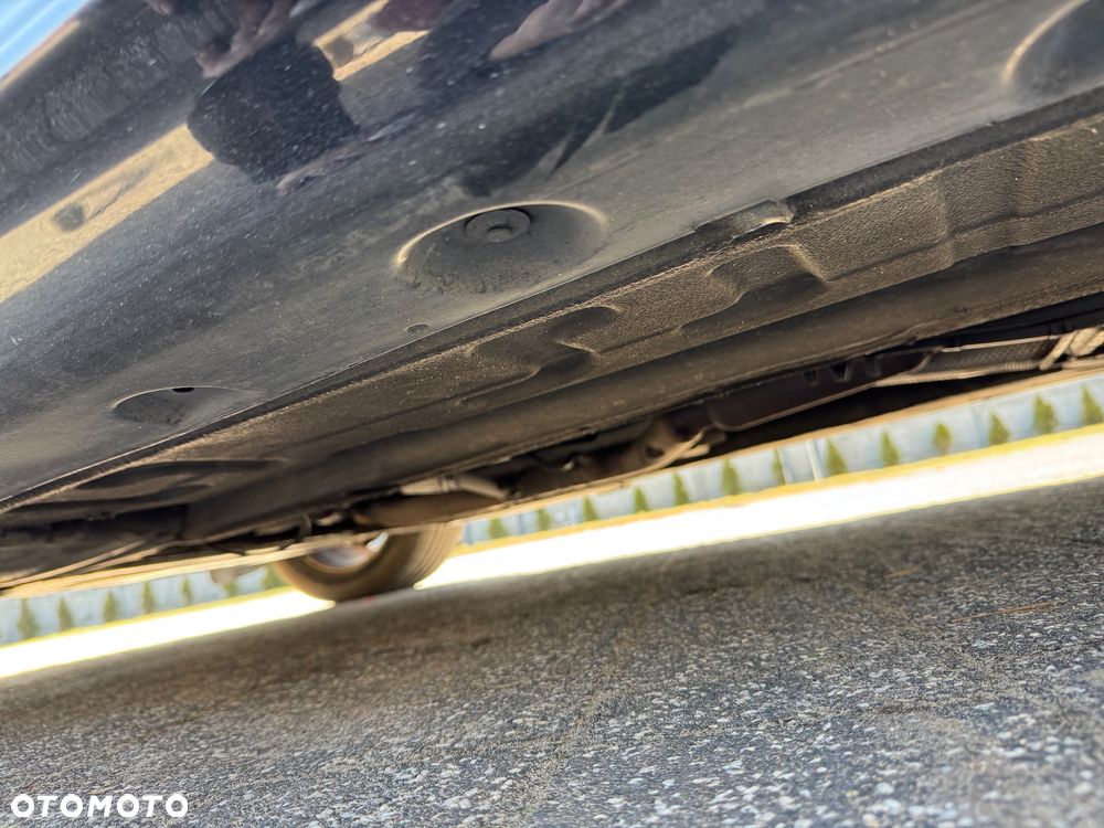 BMW Seria 3 318i - 19