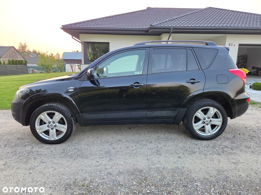Toyota RAV4 - 11