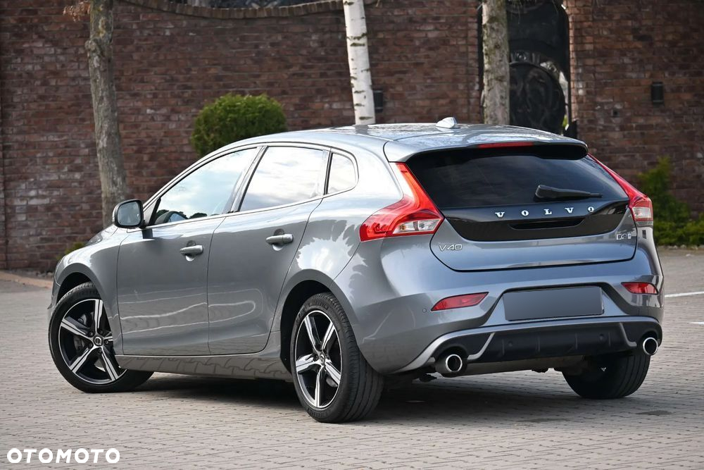 Volvo V40 D2 Geartronic RDesign - 22