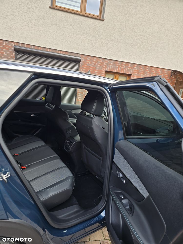 Peugeot 3008 1.5 BlueHDi Active Pack S&S EAT8 - 36