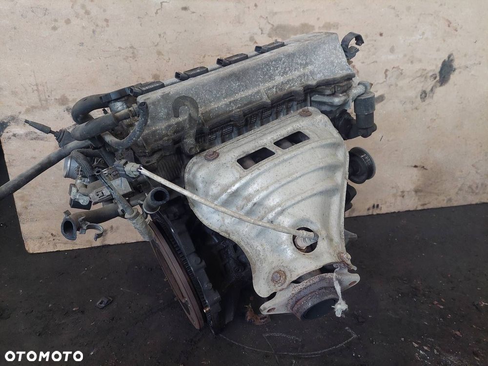 SILNIK BENZYNOWY TOYOTA COROLLA E12 1.4 VVTI 4ZZ-FE - 4